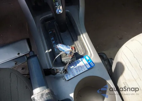 2011 Ford Focus Se z USA, uszkodzony, nr VIN 1FAHP3FNXBW112068